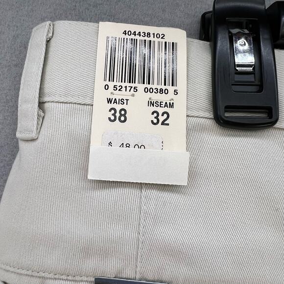 NWT Dockers Khaki Pants Men's 38X32 Classic Fit Pleated Front No Wrinkle Twill - Picture 13 of 16